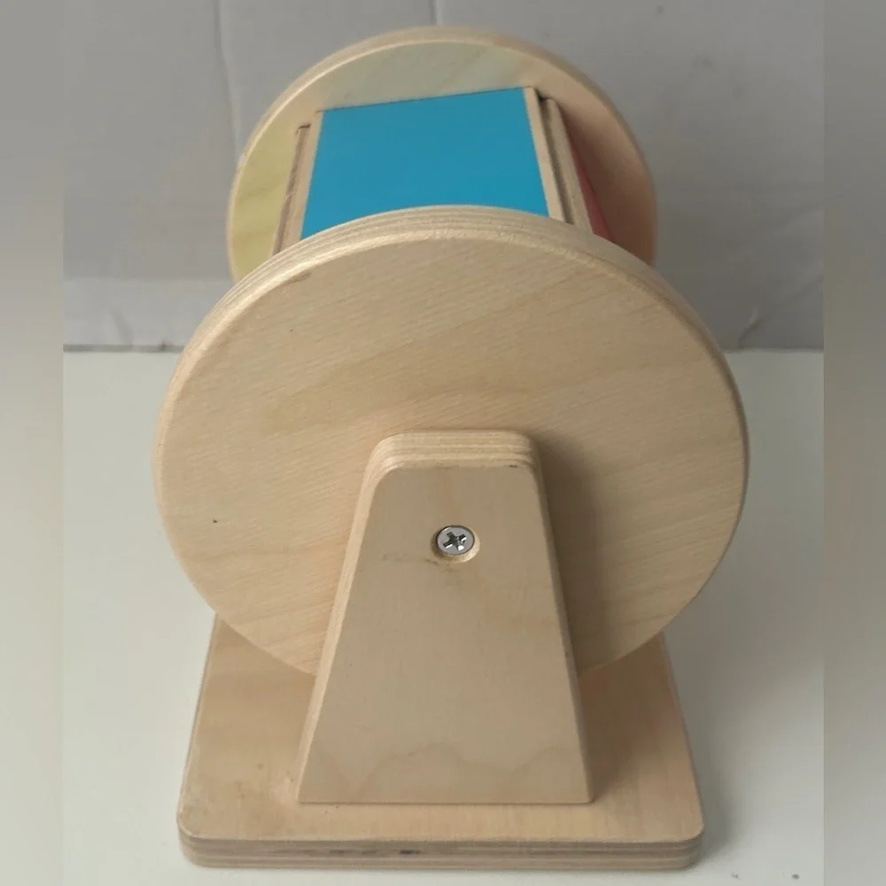 Lovevery Spinning Rainbow wheel